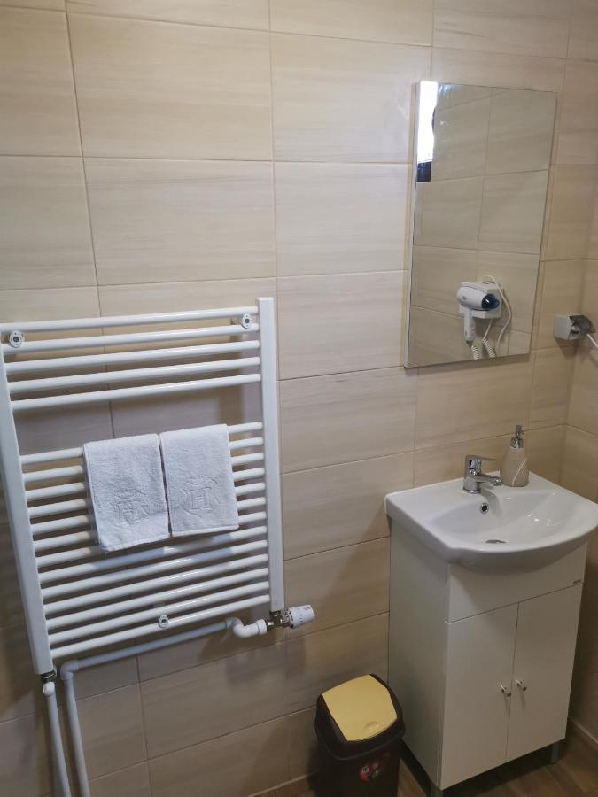 Somogyi Vendeghaz Bed & Breakfast Bancu ภายนอก รูปภาพ