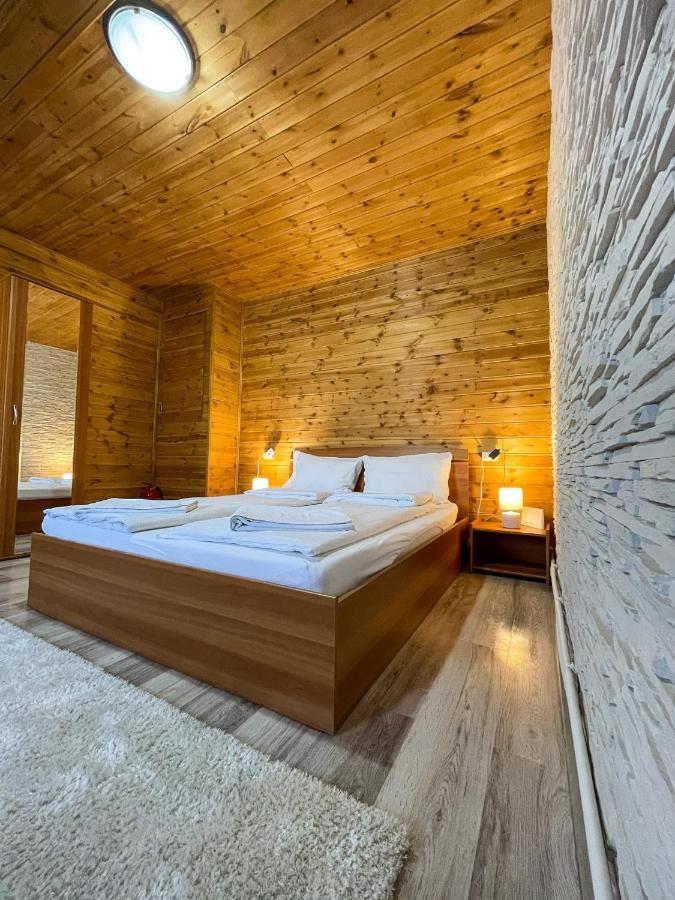 Somogyi Vendeghaz Bed & Breakfast Bancu ภายนอก รูปภาพ