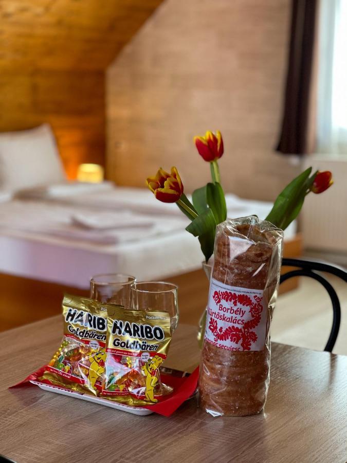 Somogyi Vendeghaz Bed & Breakfast Bancu ภายนอก รูปภาพ