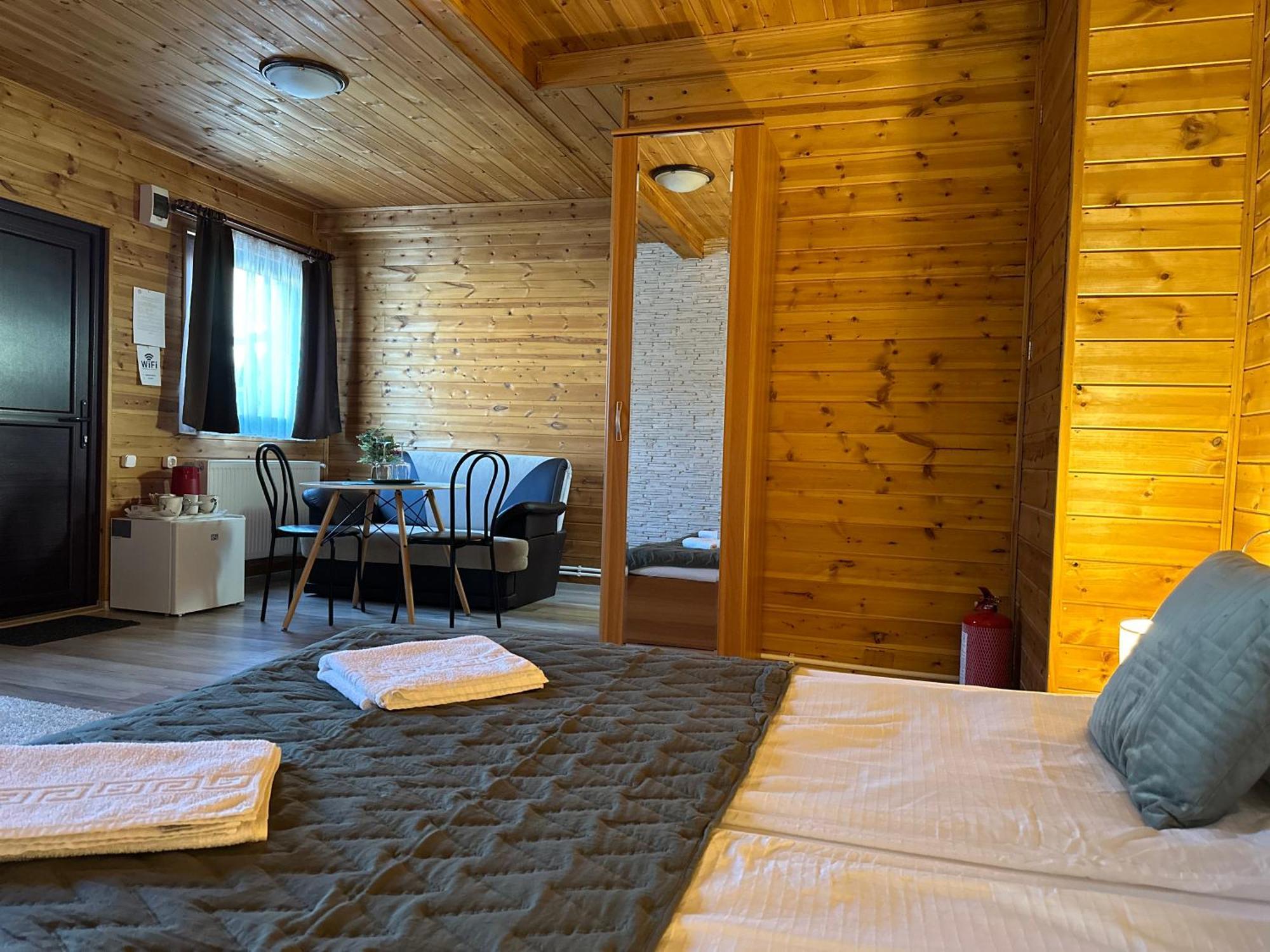 Somogyi Vendeghaz Bed & Breakfast Bancu ภายนอก รูปภาพ